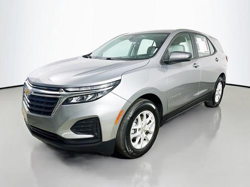 Sterling Gray Metallic 2024 Chevrolet Equinox LS
