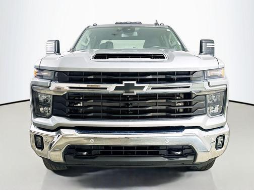 Sterling Gray Metallic 2025 Chevrolet Silverado 3500 LT