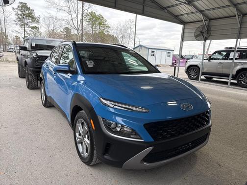 2022 Hyundai KONA SEL
