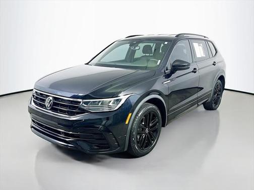 2022 Volkswagen Tiguan 2.0T SE R-Line Black