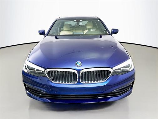 2019 BMW 530 i