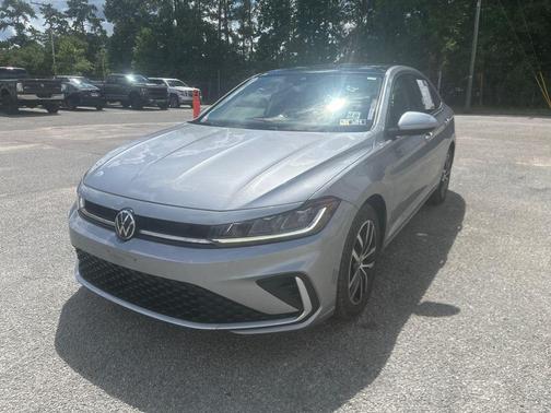 Gray 2025 Volkswagen Jetta 1.5T SE