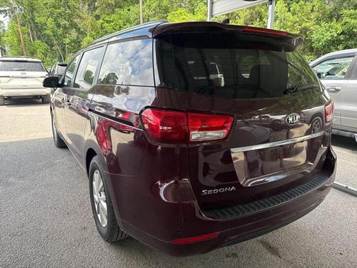 2018 Kia Sedona LX