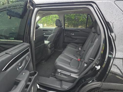 Crystal Black Pearl 2023 Honda Pilot Touring 8-Passenger