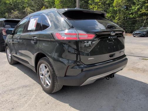 Forged Green Metallic 2024 Ford Edge SEL