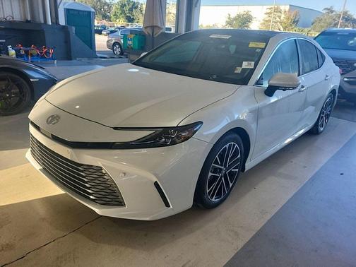 2025 Toyota Camry XLE