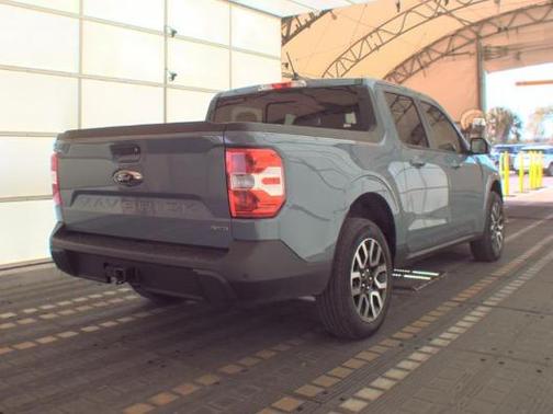 Azure Gray Metallic Tri-Coat 2024 Ford Maverick Lariat