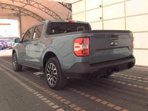 Azure Gray Metallic Tri-Coat 2024 Ford Maverick Lariat
