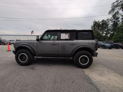 Carbonized Gray Metallic 2022 Ford Bronco Outer Banks
