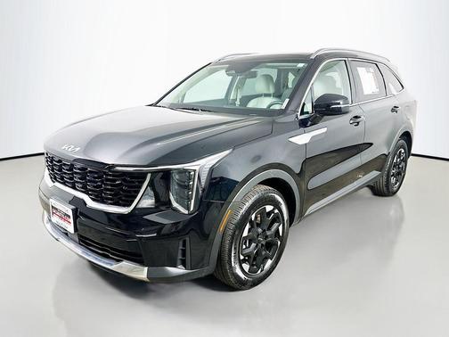 Ebony Black 2025 Kia Sorento S