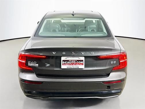 2024 Volvo S60 B5 Core Dark Theme