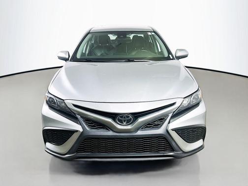 Celestial Silver Metallic 2021 Toyota Camry SE
