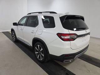 Platinum White Pearl 2023 Honda Pilot Touring 8-Passenger