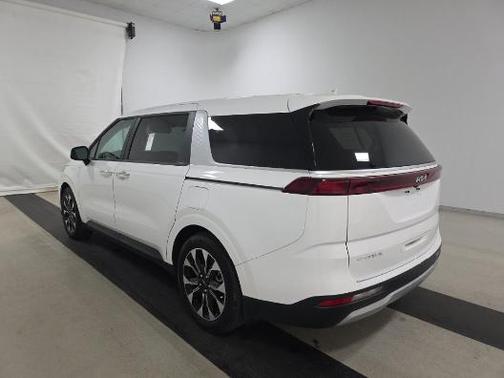 Snow White Pearl 2024 Kia Carnival EX