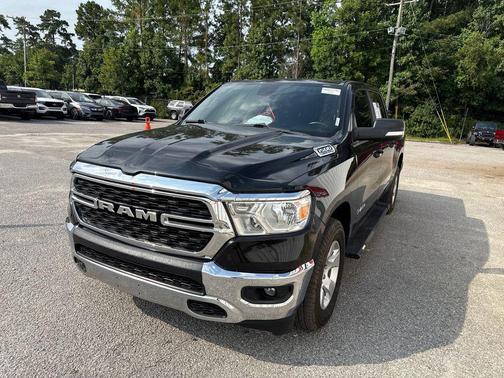 Diamond Black Crystal Pearlcoat 2022 RAM 1500 Big Horn/Lone Star