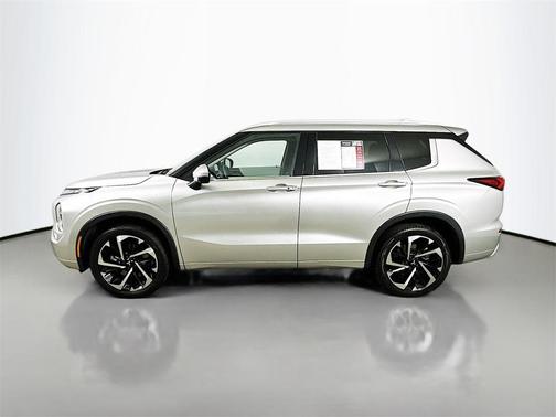 2023 Mitsubishi Outlander SEL 2.5 2WD