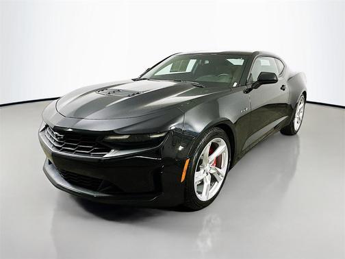 2022 Chevrolet Camaro RWD Coupe LT1