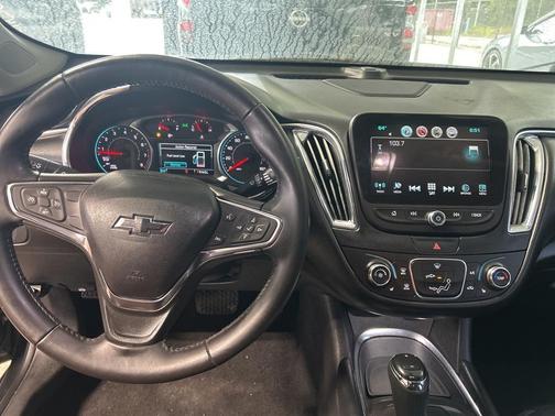 2017 Chevrolet Malibu 1LT