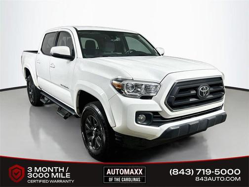 White 2022 Toyota Tacoma SR5