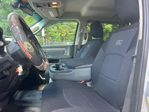 2018 RAM 2500 SLT Crew Cab 4x4 6'4' Box