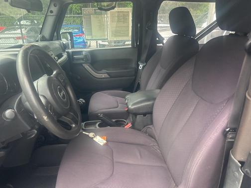 2013 Jeep Wrangler Sport