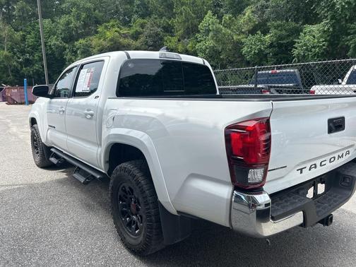 2022 Toyota Tacoma SR5