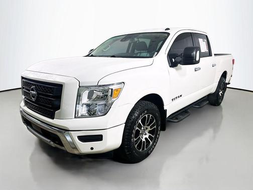 2021 Nissan Titan SV