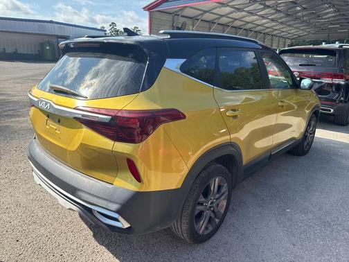 2022 Kia Seltos S