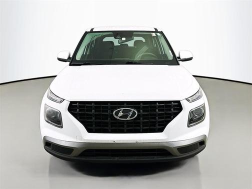2021 Hyundai VENUE SE