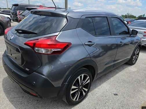 2020 Nissan Kicks SV
