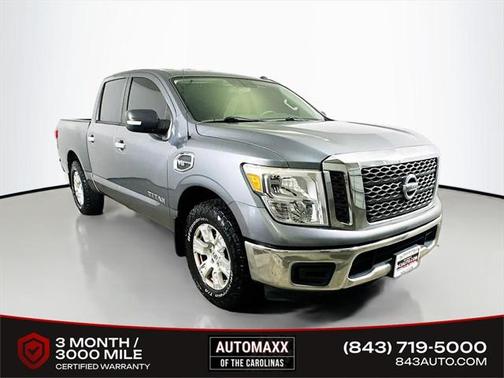 2017 Nissan Titan SV