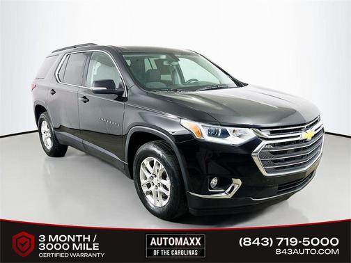 Mosaic Black Metallic 2021 Chevrolet Traverse LT Cloth