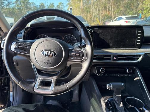 2021 Kia K5 EX