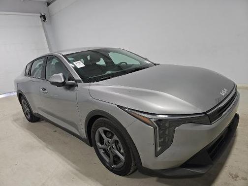 Steel Gray 2025 Kia K4 LXS