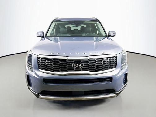 Everlasting Silver 2020 Kia Telluride EX
