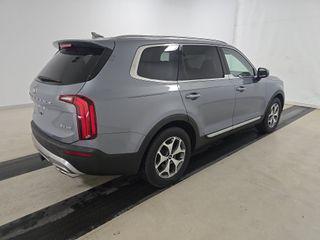 Everlasting Silver 2020 Kia Telluride EX