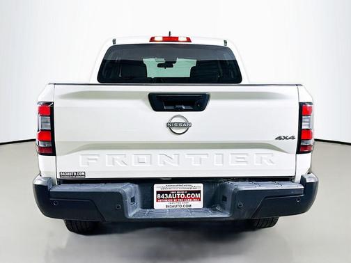 2025 Nissan Frontier S