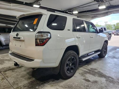 Super White 2019 Toyota 4Runner SR5 Premium