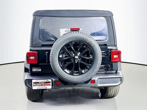 Black Clearcoat 2021 Jeep Wrangler Unlimited 4xe Sahara