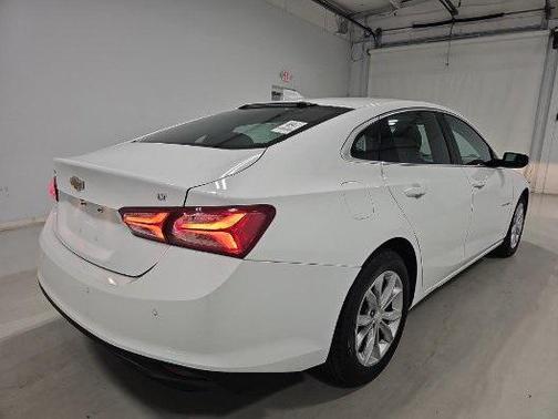 2021 Chevrolet Malibu FWD LT
