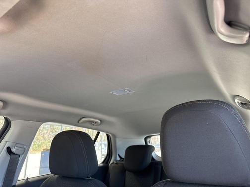 Summit White 2018 Chevrolet Trax LS