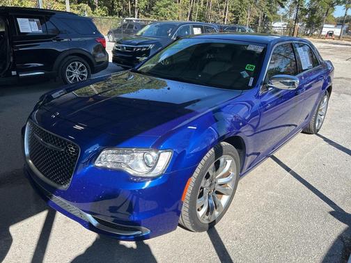 2020 Chrysler 300 Touring