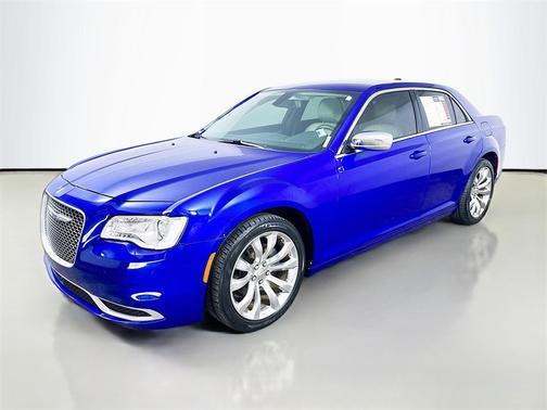 2020 Chrysler 300 Touring