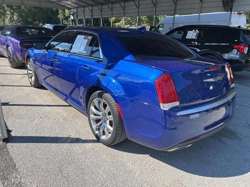 2020 Chrysler 300 Touring