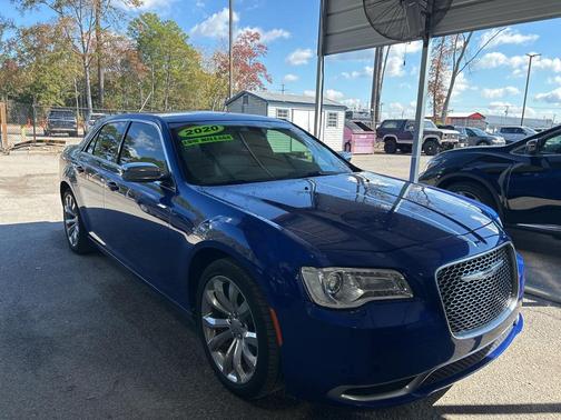2020 Chrysler 300 Touring