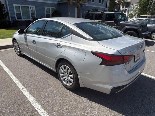 Brilliant Silver Metallic 2021 Nissan Altima S FWD