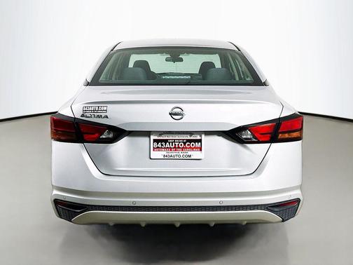 Brilliant Silver Metallic 2021 Nissan Altima S FWD