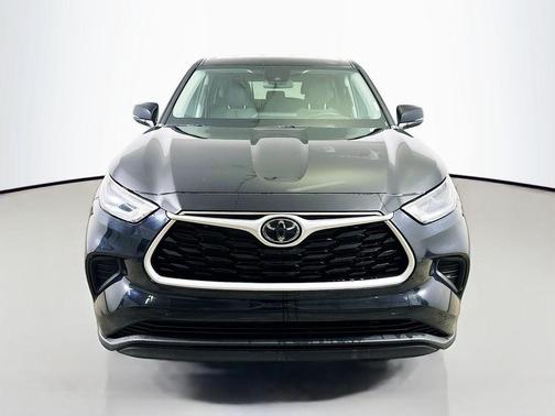 2022 Toyota Highlander L