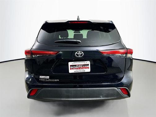 2022 Toyota Highlander L