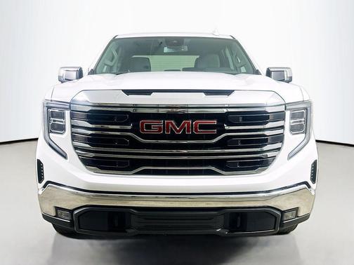 Summit White 2025 GMC Sierra 1500 SLT